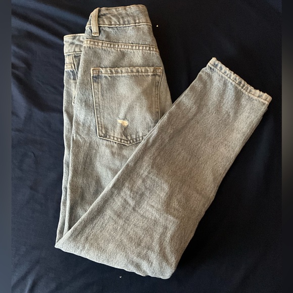 Garage Ripped Mom Jeans - Picture 3 of 7